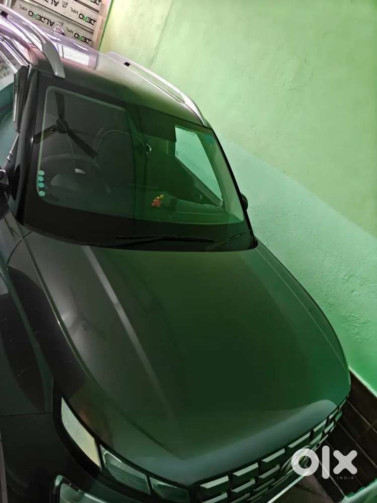 Hyundai Venue 2023 Petrol Well Maintained