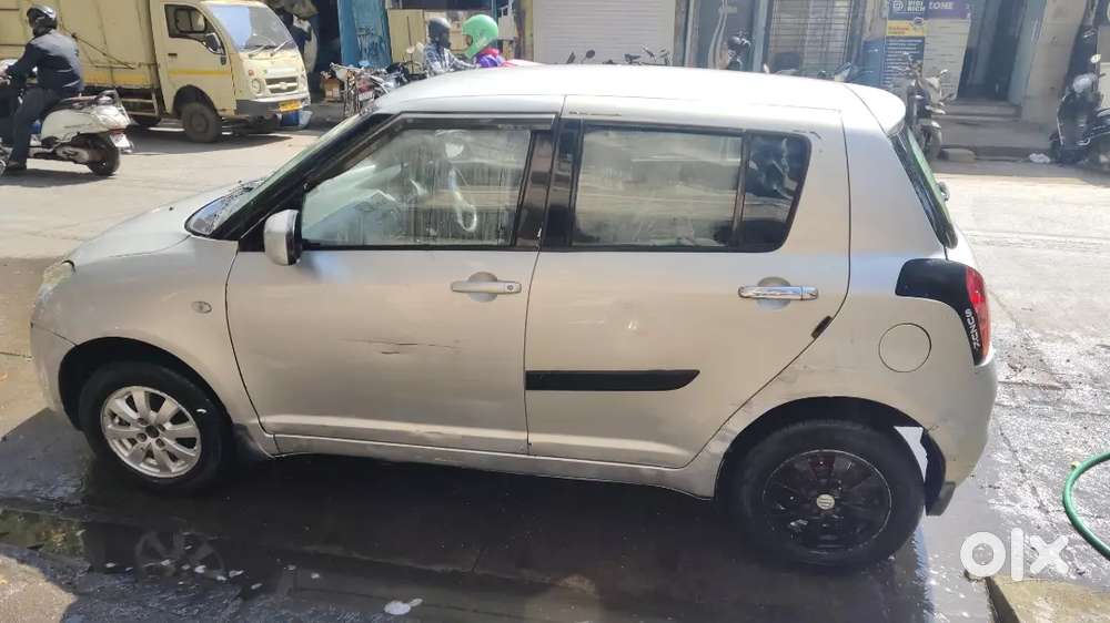 Maruti Suzuki Swift 2009 Petrol 110000 Km Driven