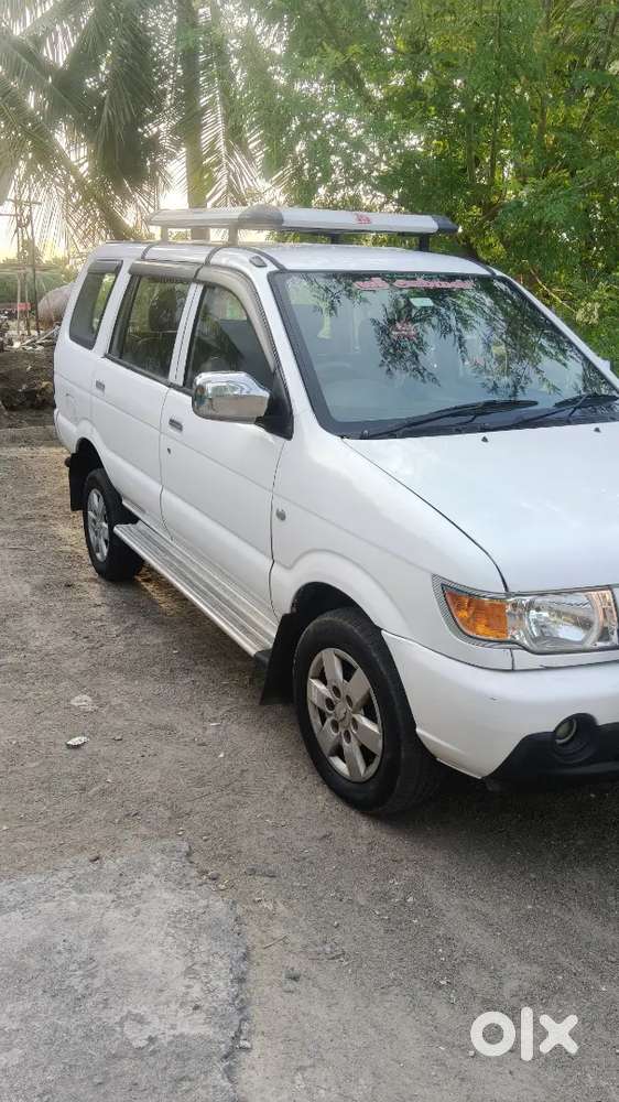 Chevrolet Tavera Neo 2017