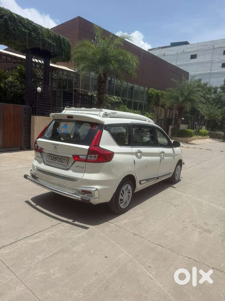 Maruti Suzuki Ertiga 1.5 Vxi, 2022, Petrol