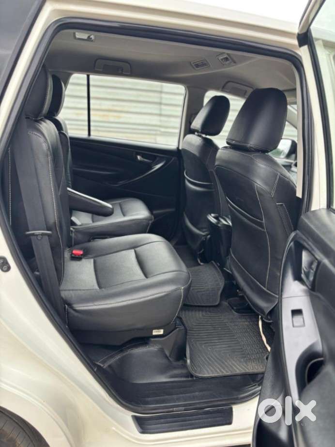 Toyota Innova Crysta 2.4 G Mt 7 Str, 2020, Diesel