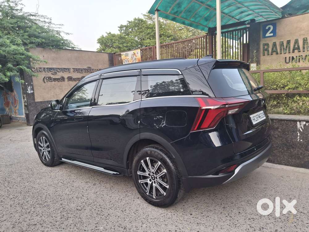 Mahindra Xuv700 2.0 Ax 7 Petrol At Str, 2024, Petrol