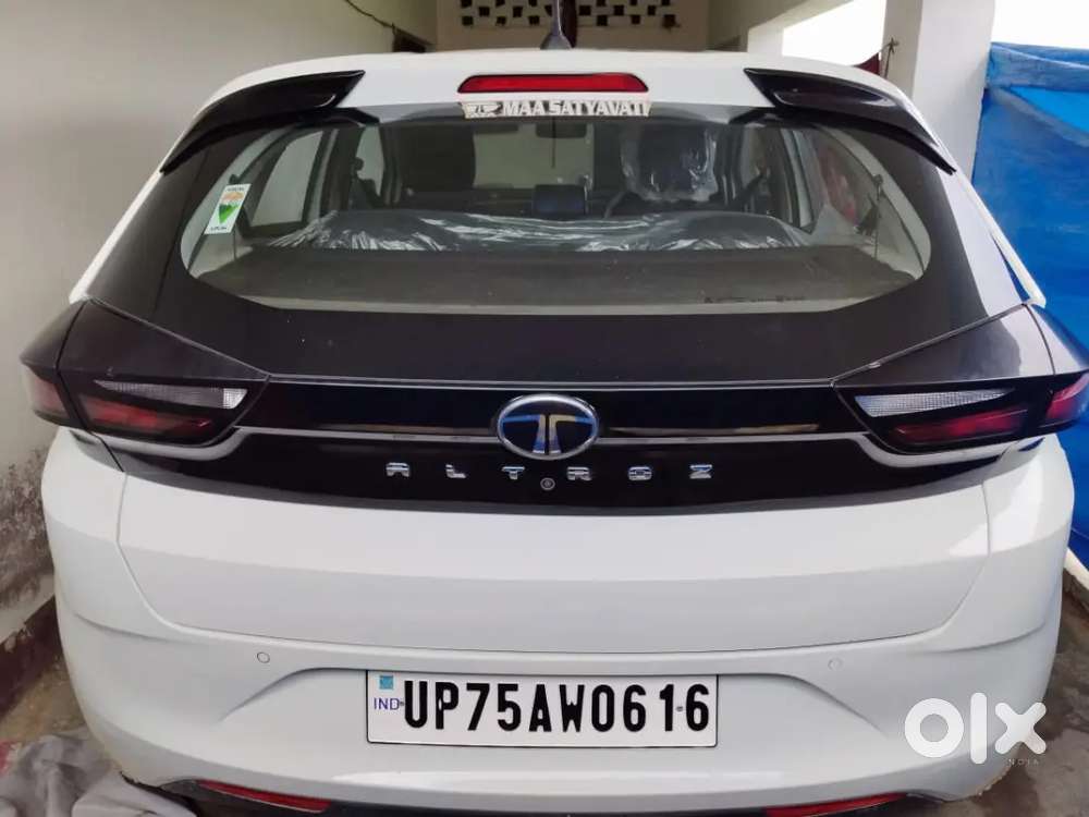 Tata Altroz 1.2 Xma Plus 2025