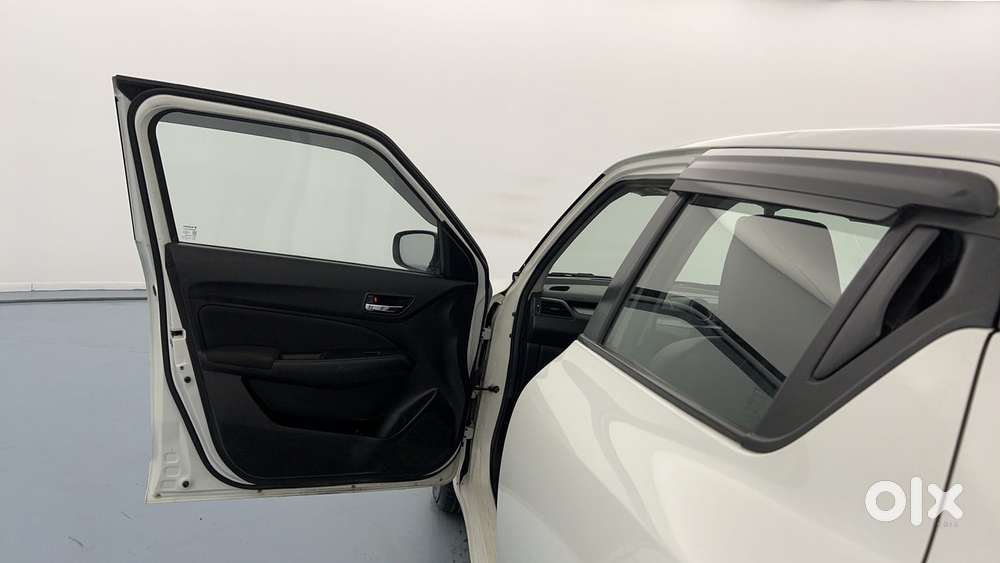 Maruti Suzuki Swift Vvt Vxi, 2021, Petrol