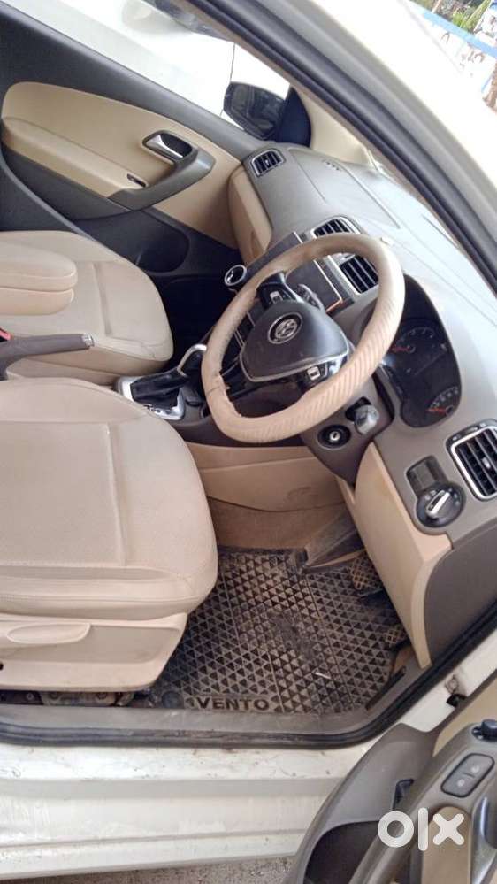 Volkswagen Vento 1.2 Tsi Highline Plus At, 2018, Petrol
