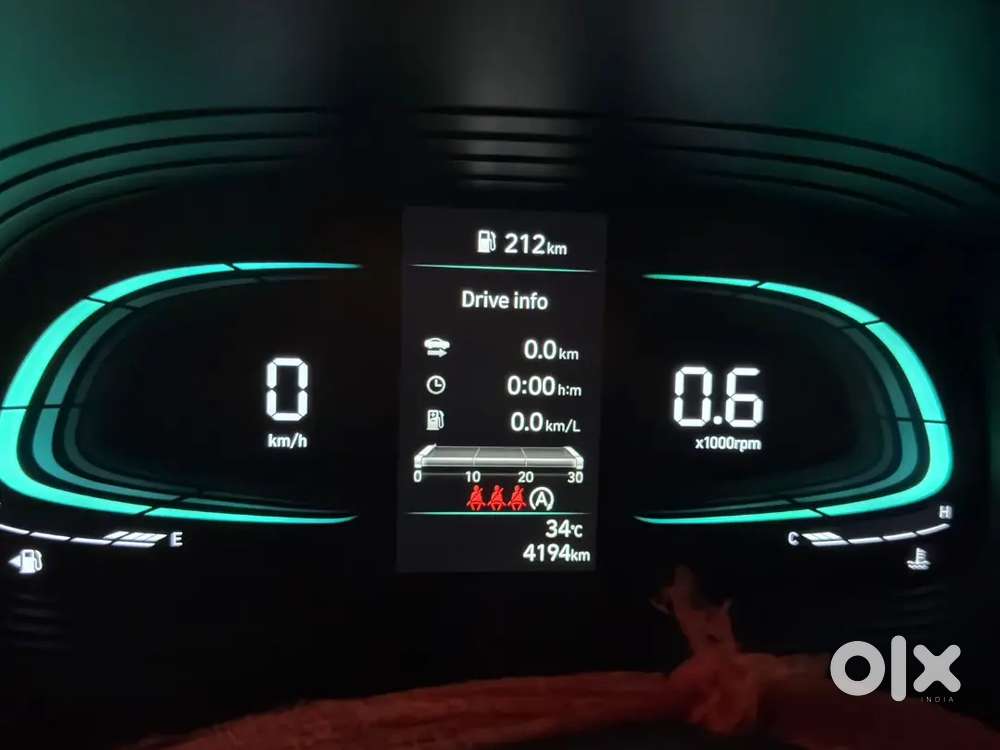 Hyundai New Venue 2025 Petrol 4000 Km Driven