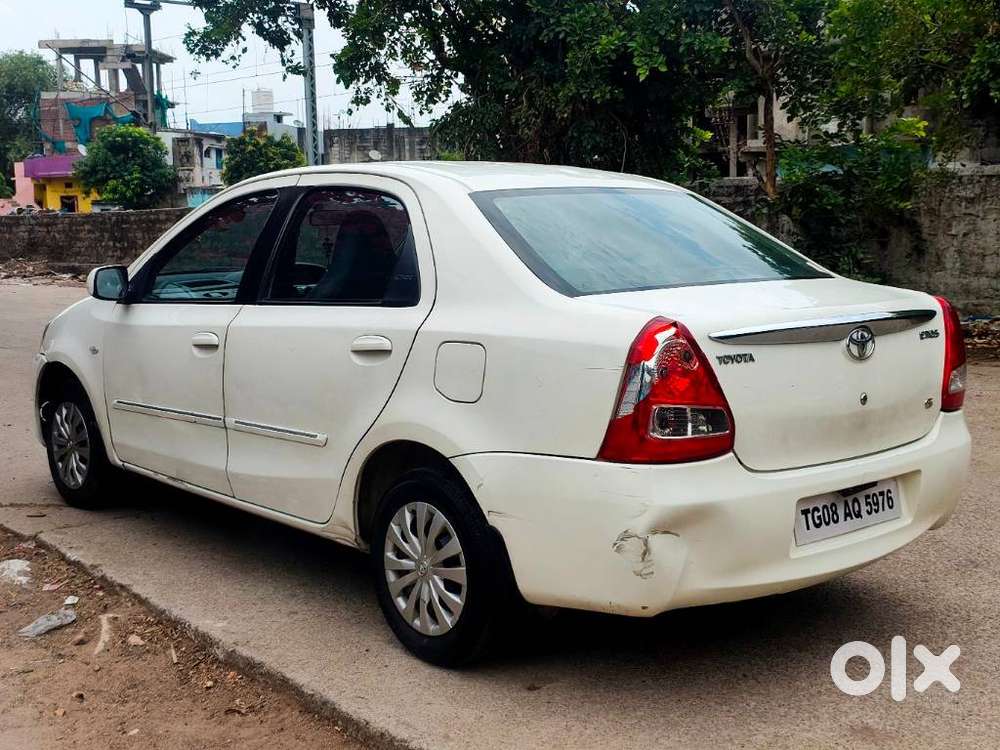 Toyota Etios 2010-2012 G, 2011, Petrol
