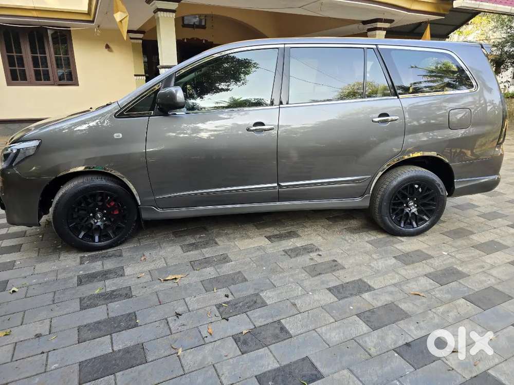 Toyota Innova 2014 Diesel Car