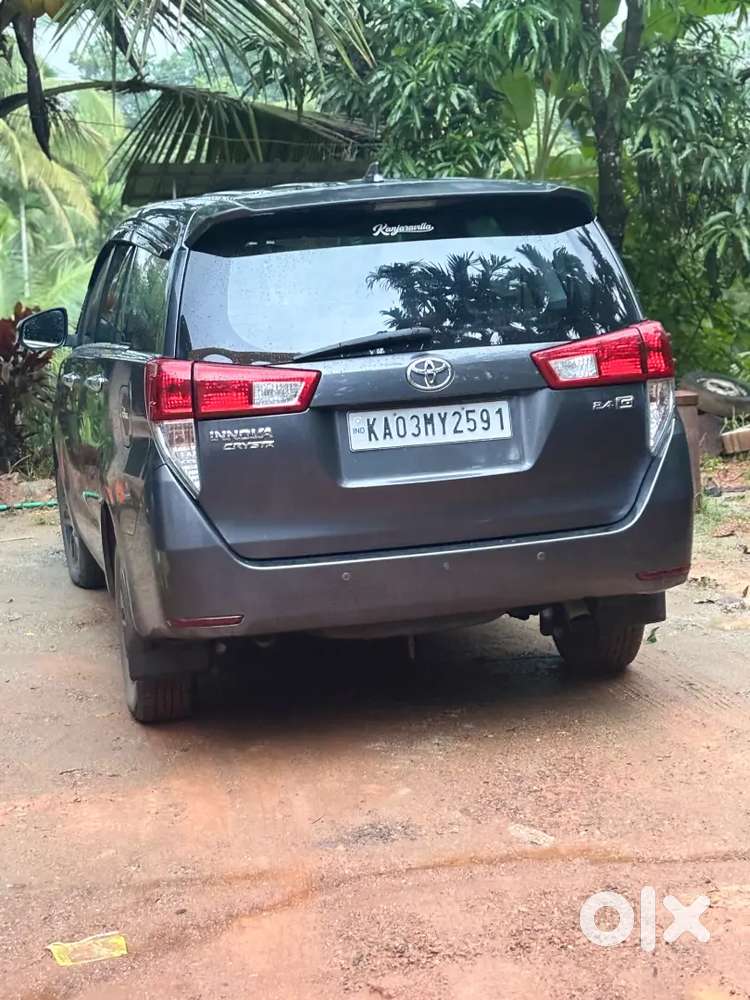 Toyota Innova Crysta 2016 Gx Mt 7
