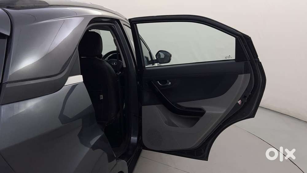 Tata Nexon 1.2 Revotron Xza Plus (l), 2019, Petrol