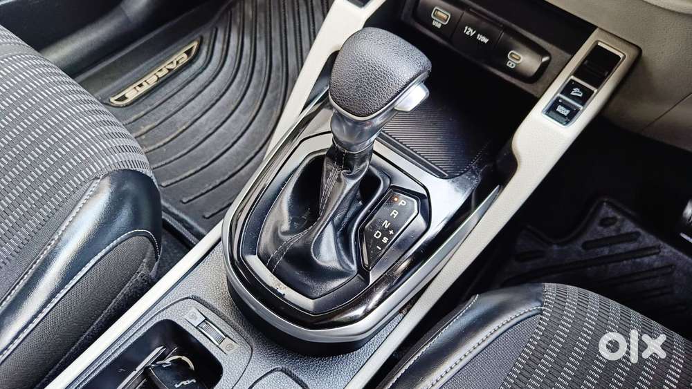 Kia Carens 1.4 Prestige Plus Turbo Dct 7 Str, 2022, Petrol