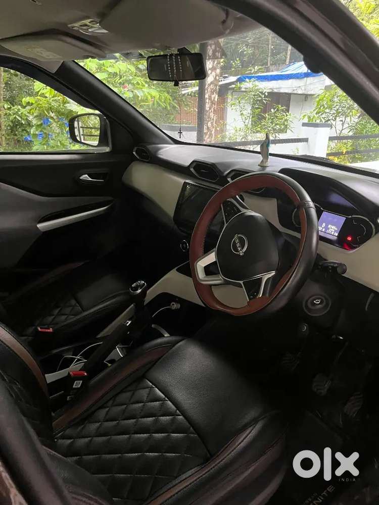 Nissan Magnite 2022 Petrol 30000 Km Driven