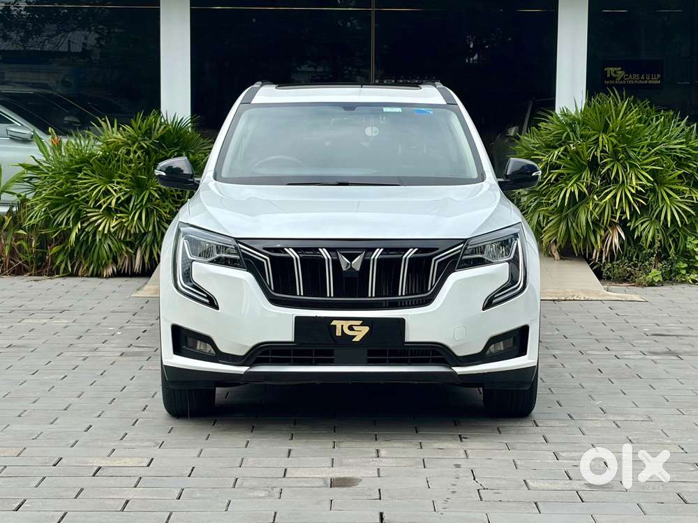 Mahindra Xuv700 2.0 Ax 5 Petrol Mt 7 Str, 2022, Petrol