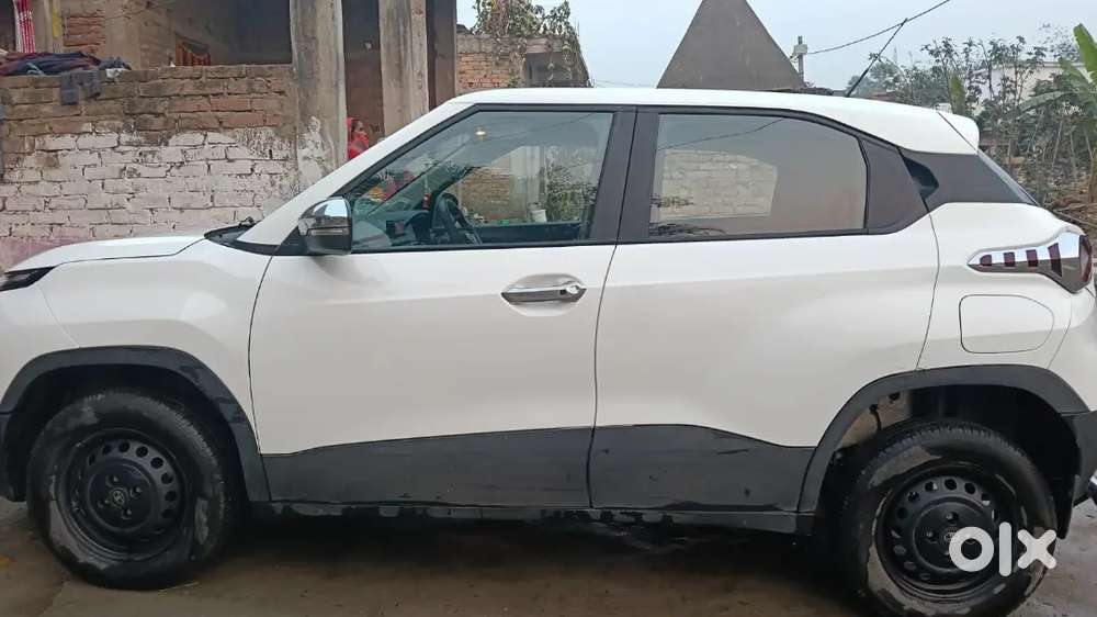 Tata Punch 2024 Petrol 9000 Km Driven