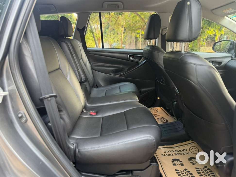 Toyota Innova Crysta [2020-ongoing] 2.4 Gx At 8 Str, 2021, Diesel