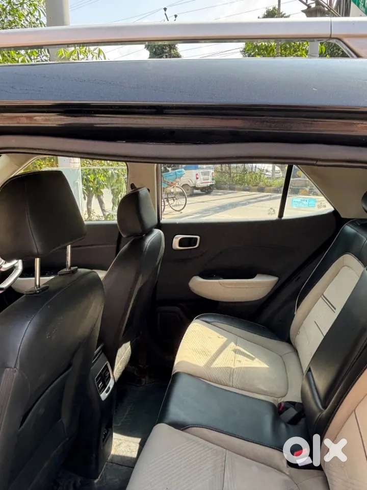 Hyundai Venue 1.5 Crdi Sx (o), 2022, Diesel