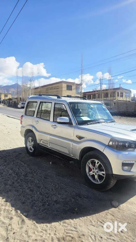 Mahindra Scorpio 2018 Diesel Well Maintained
