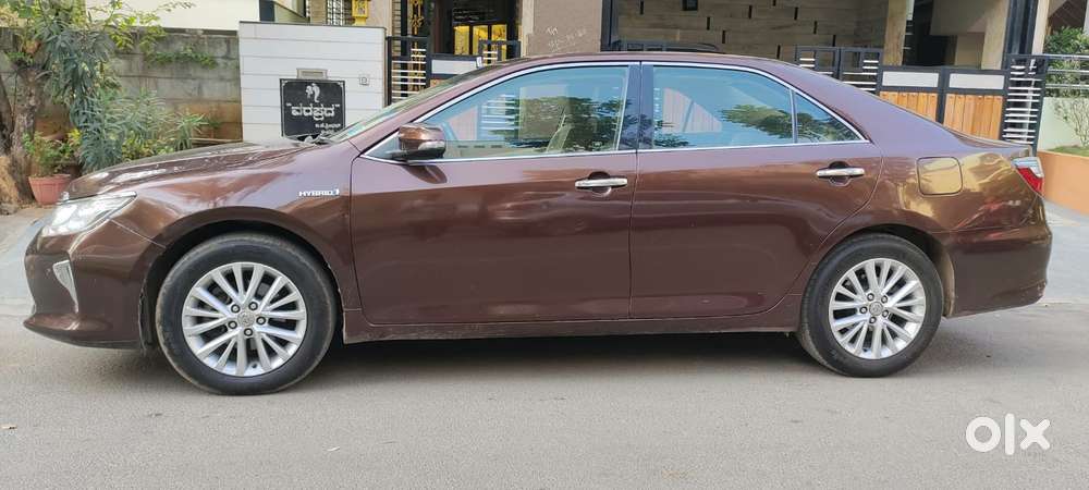 Toyota Camry Hybrid 2.5, 2015