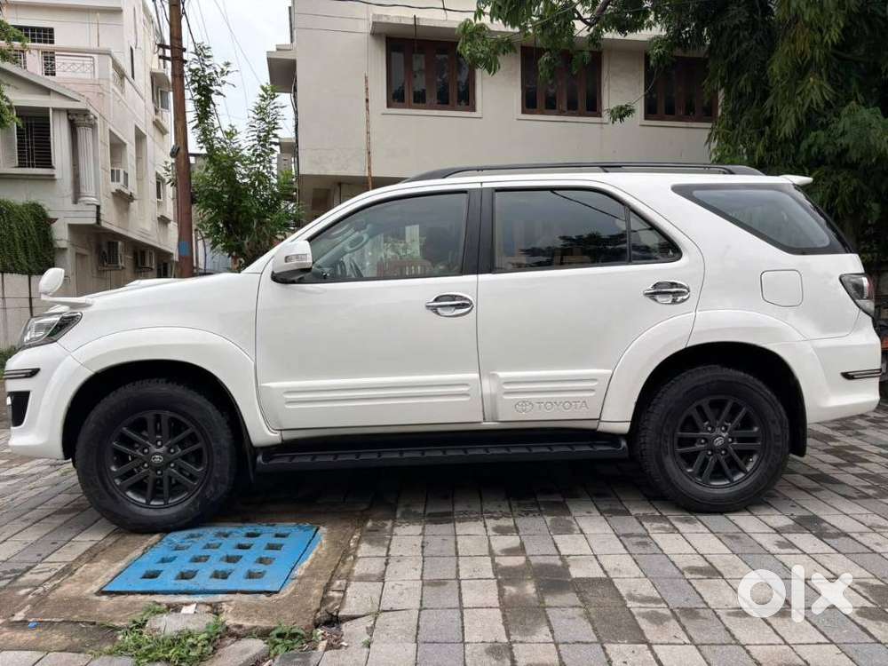 Toyota Fortuner 4x4 At, 2015, Diesel