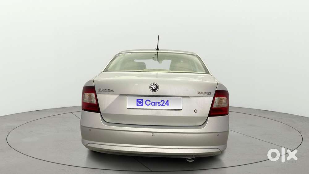 Skoda Rapid 1.0 Ambition Tsi At, 2021, Petrol
