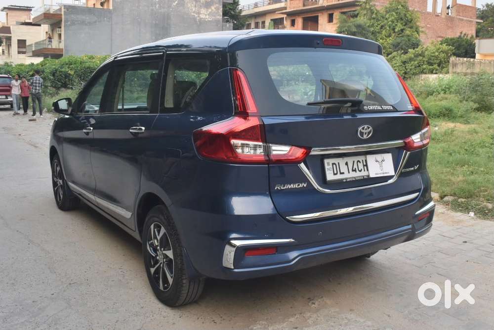 Toyota Rumion V At, 2023, Petrol