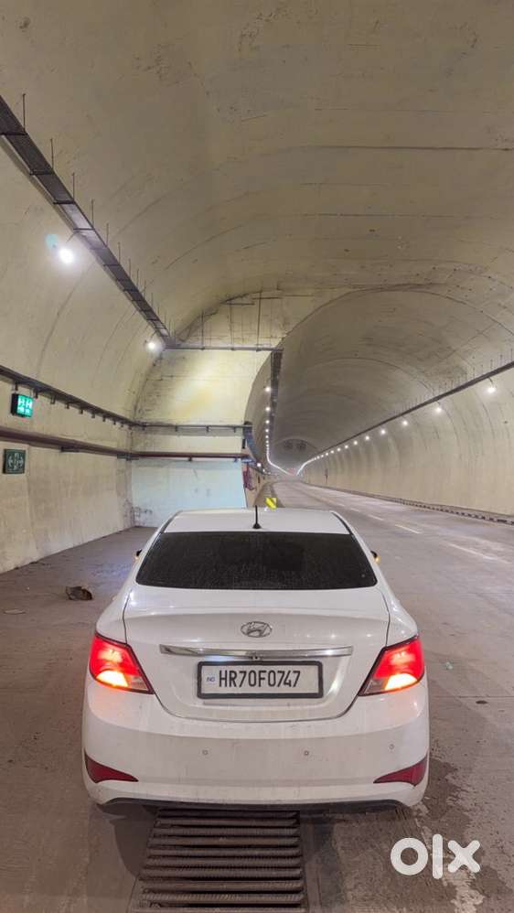 Hyundai Fluidic Verna 2016