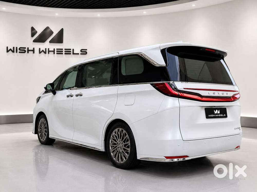 Lexus Lm 350h 4 Str Ultra Luxury, 2025, Diesel