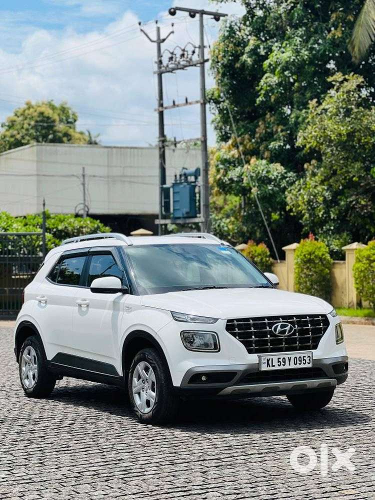 Hyundai Venue S Mt 1.2 Kappa, 2022, Petrol