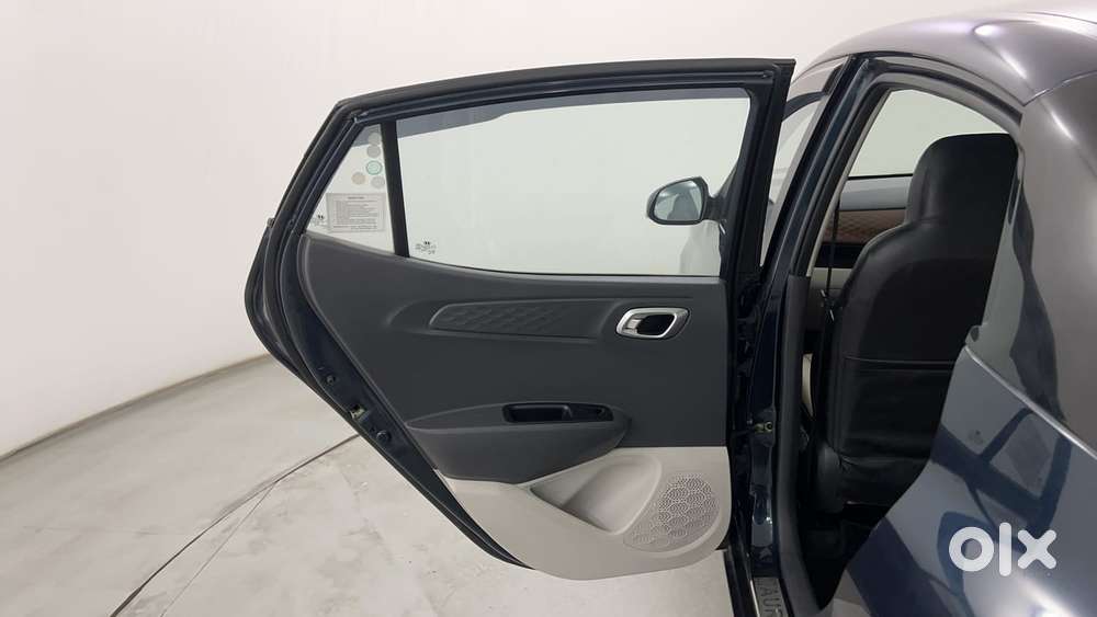 Hyundai Aura 1.2 Sx Cng, 2023, Cng & Hybrids