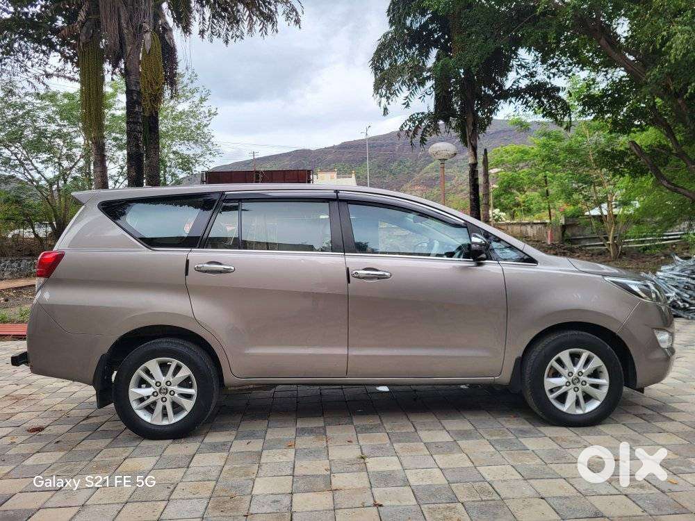Toyota Innova Crysta 2.4 G Mt 8s, 2019, Diesel