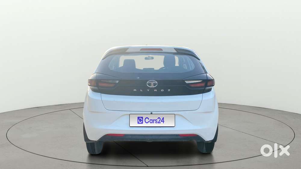 Tata Altroz Xe Petrol, 2022, Petrol