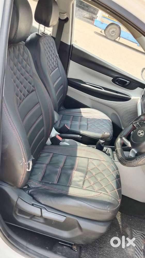 Hyundai I20 Asta (o) 1.2 Mt, 2023, Petrol