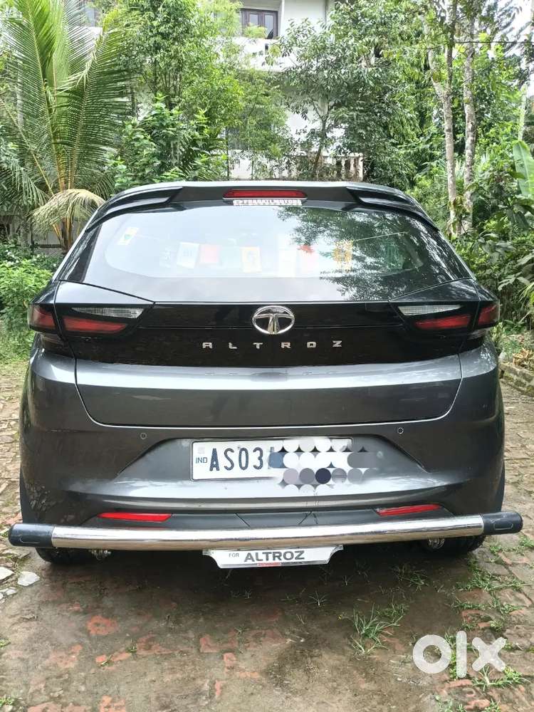 Tata Altroz 2022 Petrol 14000 Km Driven.all Documents Up To Date.