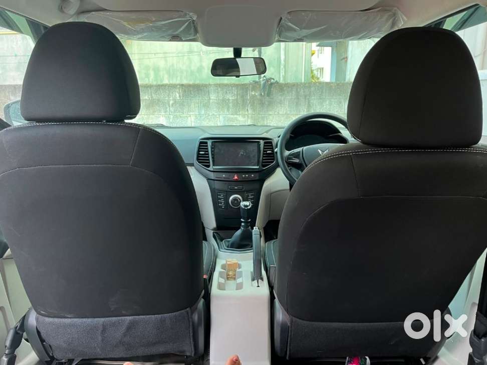 Mahindra Xuv300 W4, 2023, Petrol