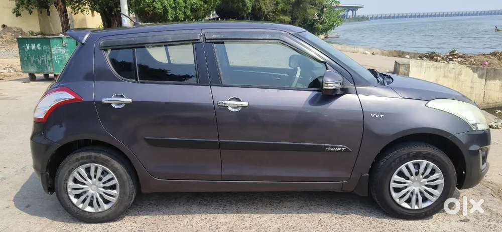 Maruti Suzuki Swift 2016 Petrol 72000 Km Driven
