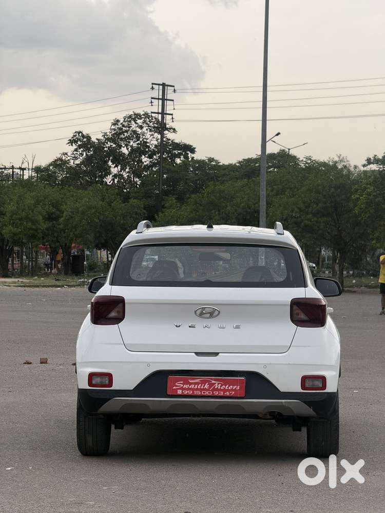 Hyundai Venue S Turbo, 2021, Petrol