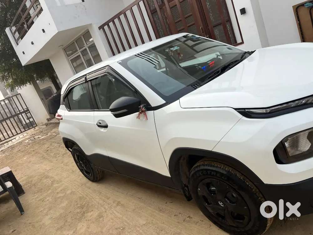 Tata Punch 2025 Petrol 3500 Km Driven