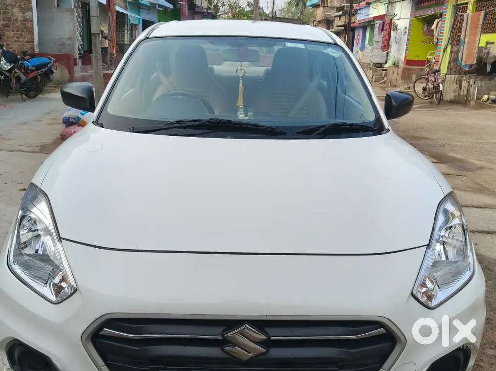 Maruti Suzuki Dzire 2025 Cng & Hybrids 35000 Km Driven