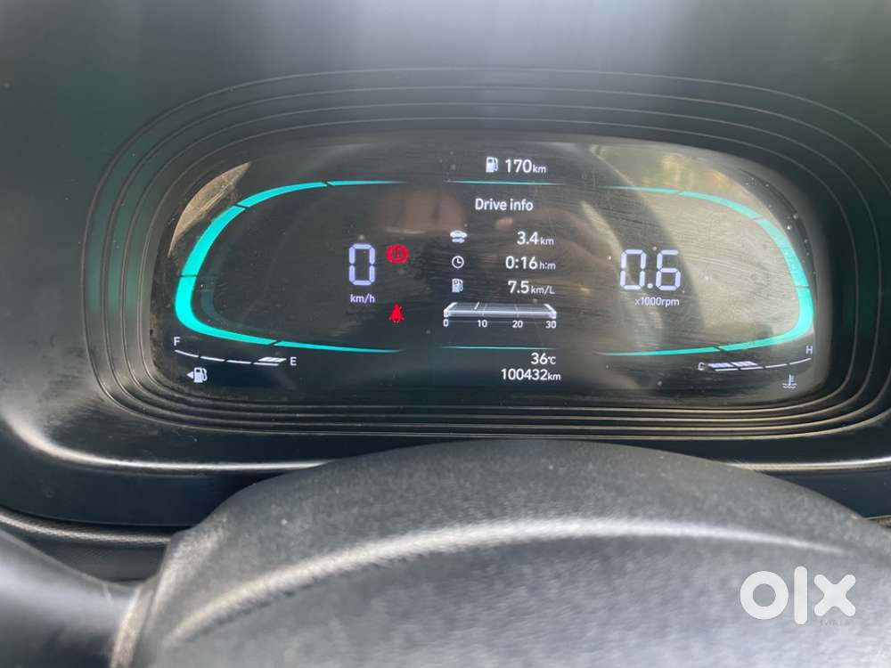 Hyundai Venue 2022 Petrol Well Maintained