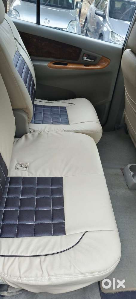 Toyota Innova 2.5 V 7 Str, 2011, Diesel