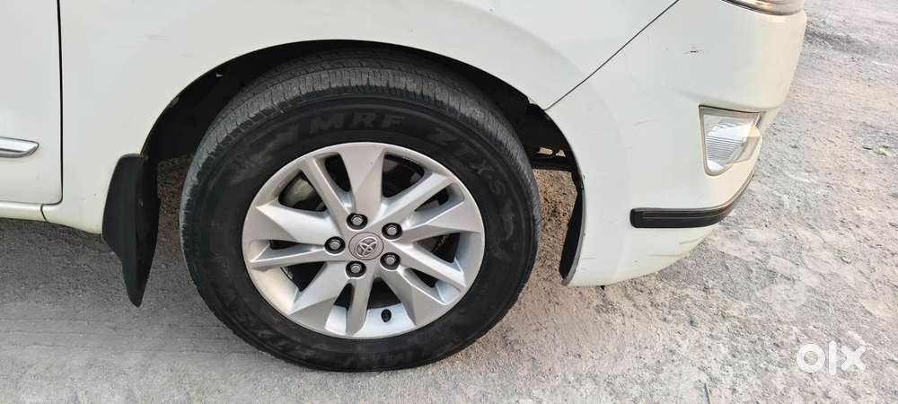 Toyota Innova Crysta 2.4 V, 2020