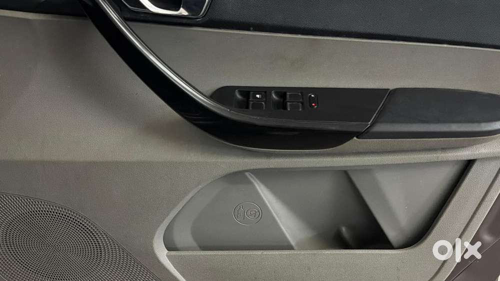 Tata Tiago 1.2 Revotron Xz, 2017, Petrol