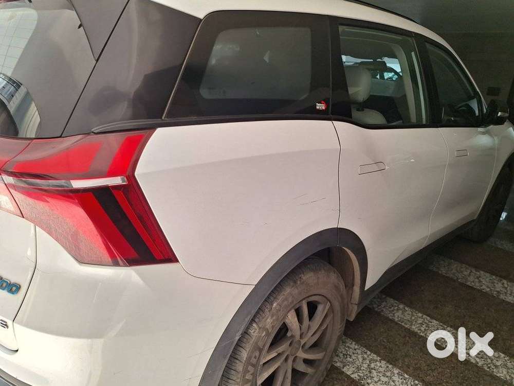 Mahindra Xuv700 2.0 Ax 5 Petrol At Str, 2021, Petrol