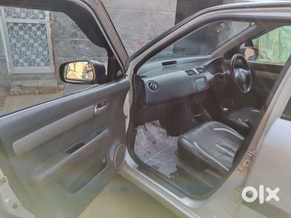 Maruti Suzuki Swift 2006 Petrol Car