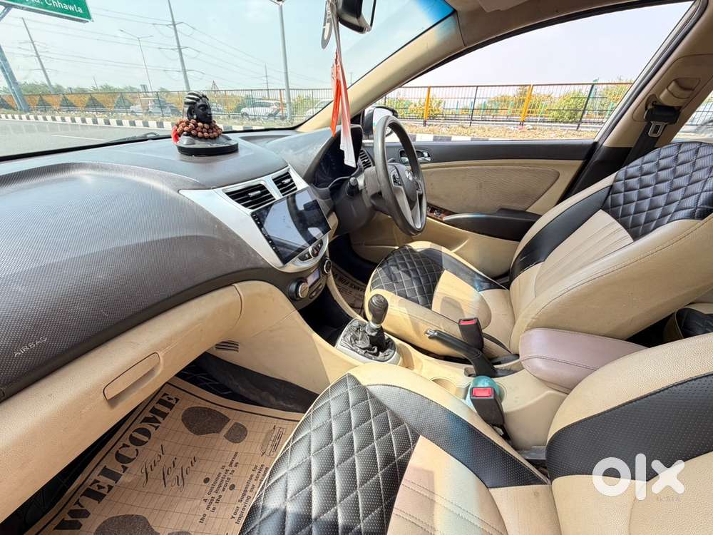 Hyundai Fluidic Verna 2012