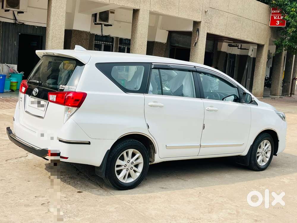 Toyota Innova Crysta [2020-ongoing] 2.4 Gx 7 Str, 2023, Diesel