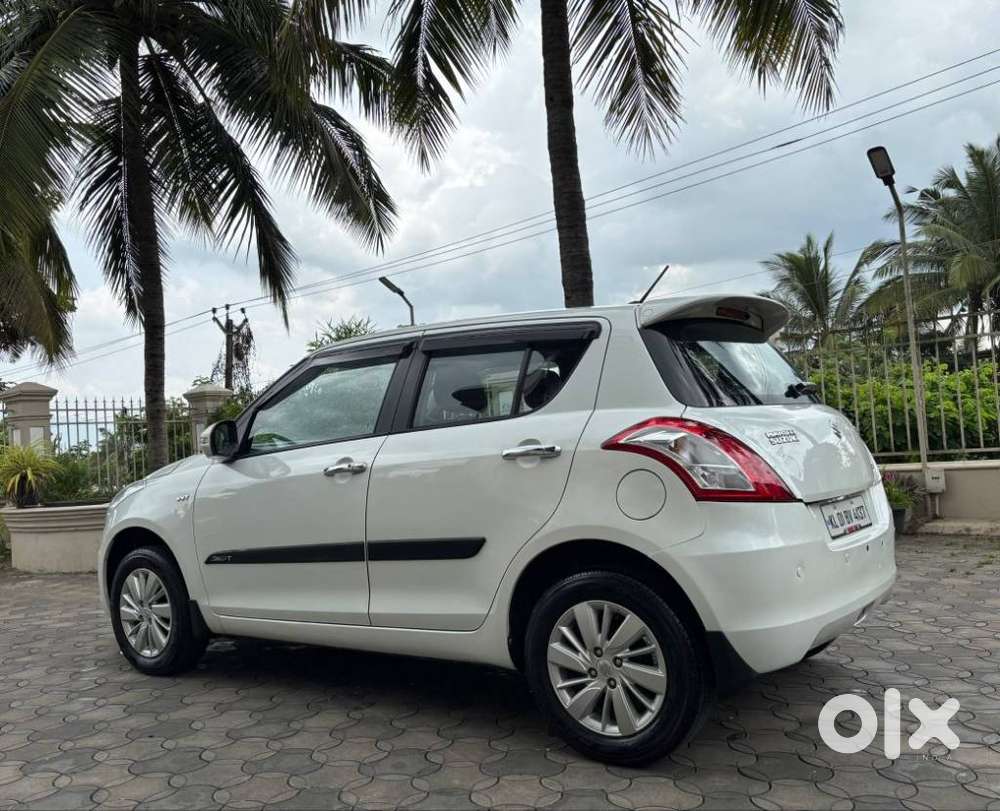 Maruti Suzuki Swift Zxi, 2015, Petrol