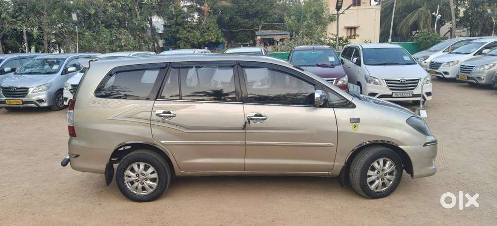 Toyota Innova 2.5 V 7 Str, 2012, Diesel