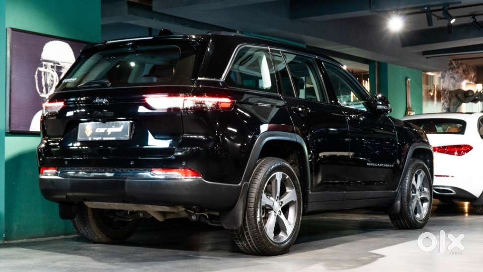 Jeep Grand Cherokee Limited (o) 4x4 At, 2024, Petrol