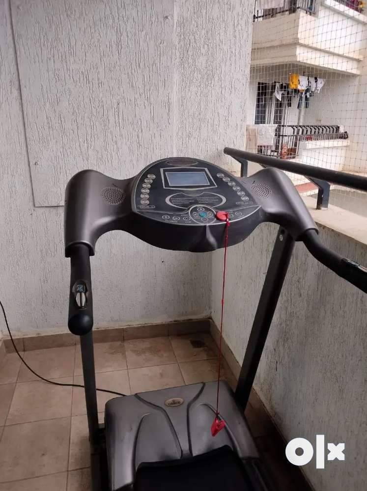 Cosco best sale 4000c treadmill